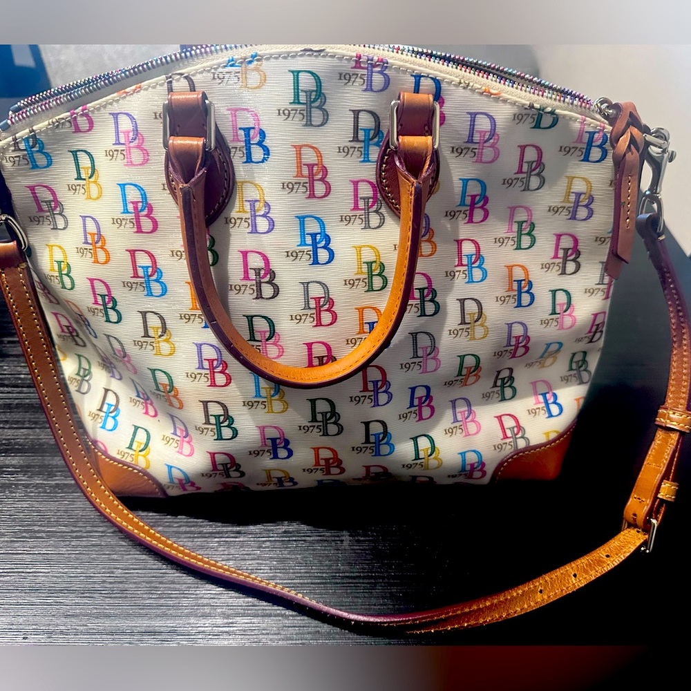 Dooney & Bourke Purse